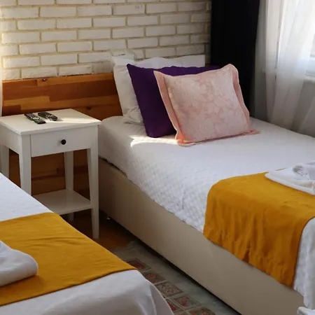 Отель Tu Casa Linda 3*